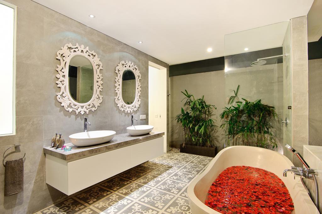 Villa Dheva Seminyak Pokój zdjęcie